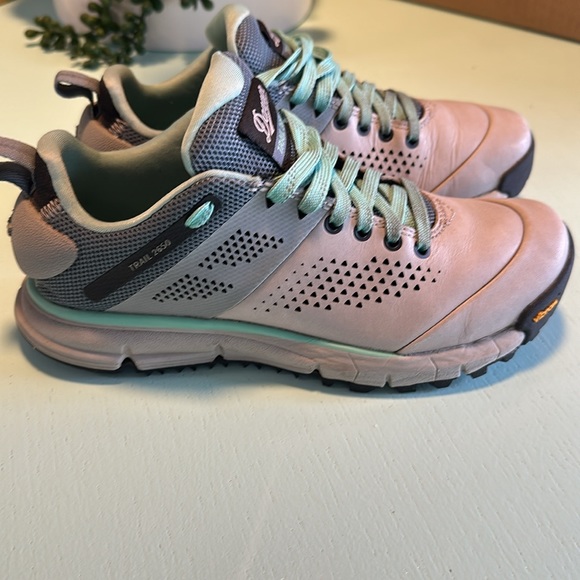Danner  Trail 2650 leather approach trail shoe/sneaker size 6 US women - Picture 2 of 10